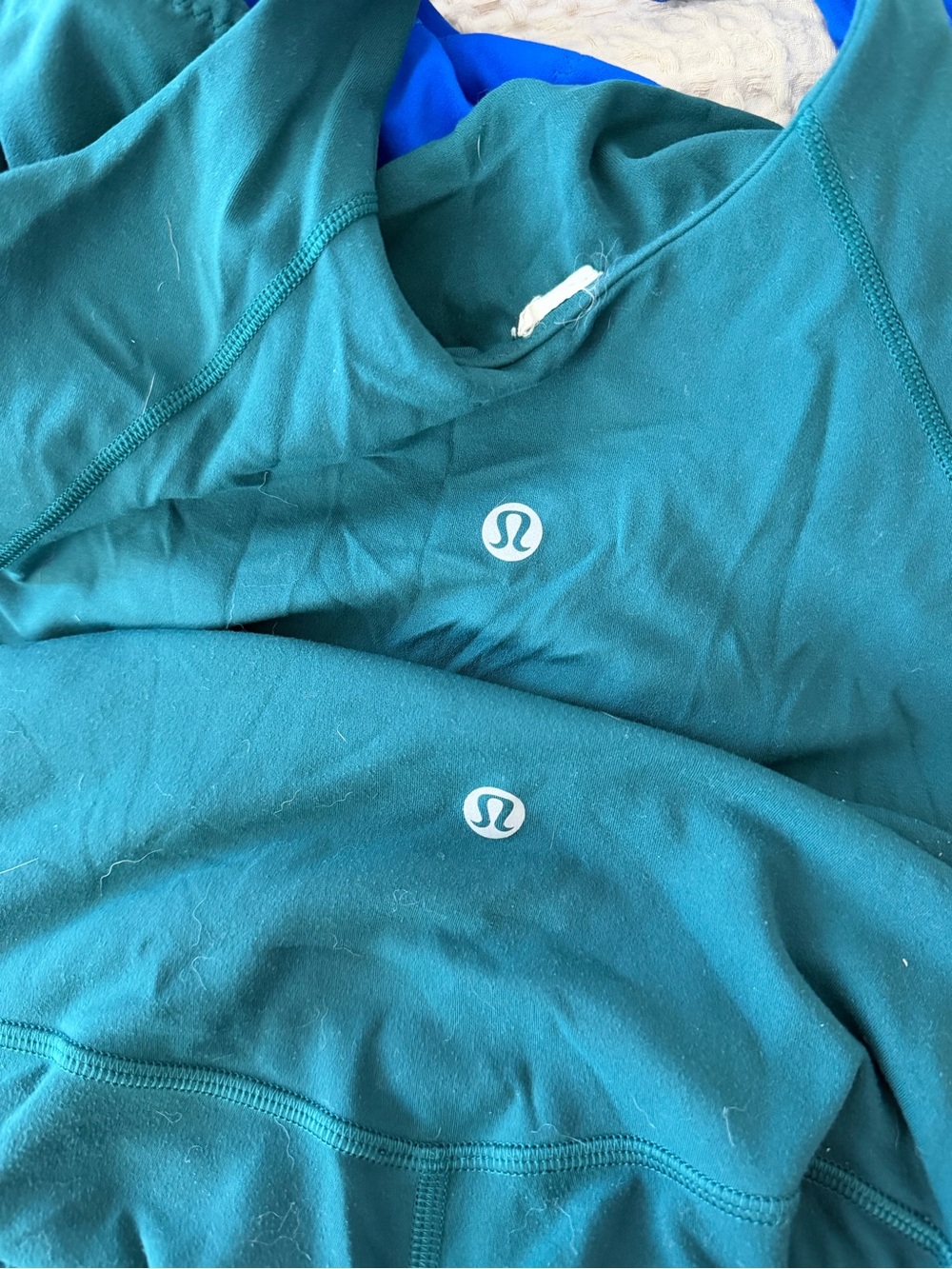 Lululemon Active wear sets. Size 4 - Picture 4 of 8
